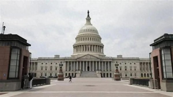 忠泰策略 为吓唬解放军不武力收台，美国又想到新手段，三个字：太可笑